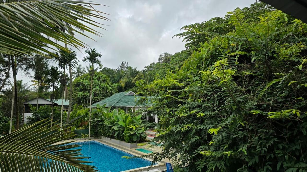 Green Aura Private Villas Sultan Bathery Εξωτερικό φωτογραφία
