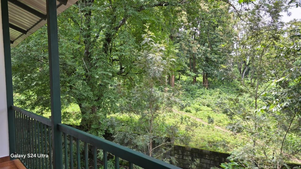 Green Aura Private Villas Sultan Bathery Εξωτερικό φωτογραφία